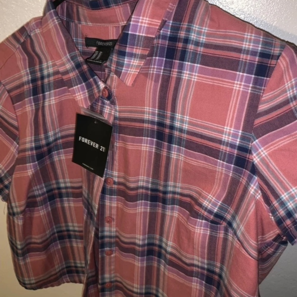 Cropped button up